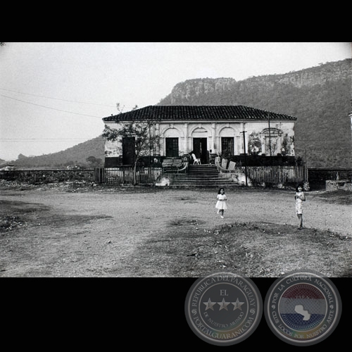 ESTACIÓN PARAGUARÍ - Fotografía de Carlos Bittar - 08/1991 